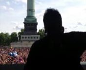 29 Juin 2013, Vincent Vega en mix Live à l&#39;occasion de la marche des Fiértés de Paris (Gay Pride) ... Music For Happy People Tour ...