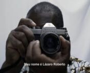 O curta documentário trata da história do ZUMVI Arquivo Fotográfico, sua luta por preservação e a trajetória profissional do fotógrafo Lázaro Roberto, o