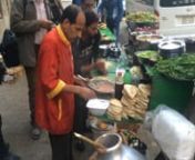 This video is a short clip showing the typical Egyptian breakfast served on public sidewalks and street corners throughout Egypt and other places in the region. It&#39;s called Fūl medames, or usually simply