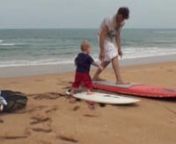 Liam 2ème surf avec papa from papa
