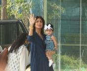 Shilpa Shetty Kundra steps out with daughter Samisha &amp; the little munchkin’s outfit is too adorable. Shilpa Shetty Kundra has been treating fans throughout the lockdown with photos and videos. The proud mommy, who is also an avid social media user, often treats her massive fan following with beautiful pics and videos of her children. Shilpa, who welcomed her second child Samisha this year via surrogacy, kept her face hidden in all her social posts till now. However, in her recent outings i