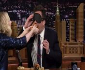 Cate Blanchett doesn&#39;t like traditional American burgers, so she blindfolds Jimmy and the military audience for an honest taste test of two of her favorite styles: a traditional Australian-style sandwich and a meatless &#92;