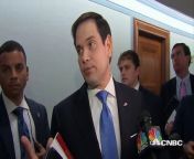 Infowars&#39; Alex Jones and Sen. Marco Rubio sniping at each other in halls of Senate outside social media hearing.