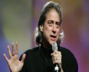 Richard Lewis&#39; friends and co-stars, including Larry David, are paying tribute to the late actor and comedian. Lewis, known for his role on &#39;Curb Your Enthusiasm,&#39; died Tuesday night at his Los Angeles home after suffering a heart attack. The actor revealed in April last year that he had been living with Parkinson&#39;s disease and was retiring from stand-up.