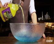 http://www.chow.com/recipes/27987&#60;br/&#62;&#60;br/&#62;Erick Castro, the general manager of Rickhouse Bar in San Francisco, shows how to make a great bowl of holiday punch by demonstrating the things that people do wrong, including using cheap ice (don&#39;t water it down!) and reaching for poor-quality liqueurs (they&#39;re loaded with high-fructose corn syrup and artificial flavors!). Do it right: Use fresh juices and good (but not i too /i good) liqueurs; freeze a block of ice and chill your spirits in advance; and mix up the punch right before your guests arrive, adding the citrus and sparkling ingredients last for the best flavor and effervescence.