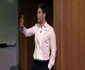 Niall interrupts Jimmy&#39;s monologue to have him do the Gangnam Style dance in honor of Red Nose Day.