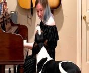 A music-loving dog can&#39;t help but &#92;