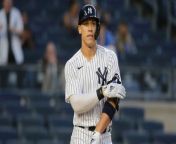 Aaron Judge's Struggles & Fan Reactions: An Analysis from girl reaction on flash