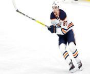 NHL Western Predictions: Oilers, Predators, Canucks Insights from মুনমুন con