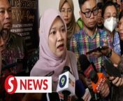 After attending an event at Universiti Putra Malaysia on Thursday (May 2), Education Minister Fadhlina Sidek told reporters that the ministry is investigating claims by someone in the Kami Guru Malaysia Facebook page on the 15% salary increase for teachers.&#60;br/&#62;&#60;br/&#62;WATCH MORE: https://thestartv.com/c/news&#60;br/&#62;SUBSCRIBE: https://cutt.ly/TheStar&#60;br/&#62;LIKE: https://fb.com/TheStarOnline