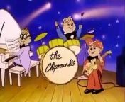 S2E01 The Chipmunk Who Bugged Me + Rich and Infamous from фермата alvin and the chipmunks football