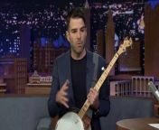 Zachary Quinto shows off his banjo skills by performing one of his favorite folk songs, Elizabeth Cotten&#39;s &#92;