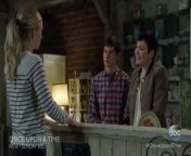 Emma Swan shows her engagement ring to her mother and her son. And, Regina and Zelena see it too when they stop by.