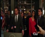 Oliver (Stephen Amell) gets closer to the truth about Prometheus. Meanwhile, Helix refuses to continue helping Felicity en