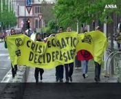 Extinction Rebellion protesta a Torino from via gropello torino