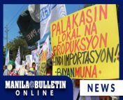 Protesters from the Amihan National Federation of Peasant Women, together with various organizations, held a protest at the Department of Agriculture in Quezon City on Thursday, May 9.&#60;br/&#62;&#60;br/&#62;The aim of the protest is to call on the administration of President Ferdinand R. Marcos Jr. to look into the current situation of farmers, fisherfolk, and rural-based sectors that are affected by the El Niño phenomenon. &#60;br/&#62;&#60;br/&#62;Subscribe to the Manila Bulletin Online channel! - https://www.youtube.com/TheManilaBulletin&#60;br/&#62;&#60;br/&#62;Visit our website at http://mb.com.ph&#60;br/&#62;Facebook: https://www.facebook.com/manilabulletin&#60;br/&#62;Twitter: https://www.twitter.com/manila_bulletin&#60;br/&#62;Instagram: https://instagram.com/manilabulletin&#60;br/&#62;Tiktok: https://www.tiktok.com/@manilabulletin&#60;br/&#62;&#60;br/&#62;#ManilaBulletinOnline&#60;br/&#62;#ManilaBulletin&#60;br/&#62;#LatestNews&#60;br/&#62;