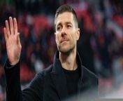 Liverpool boss Jurgen Klopp believes Xabi Alonso is doing the right thing in staying at Bayer Leverkusen.